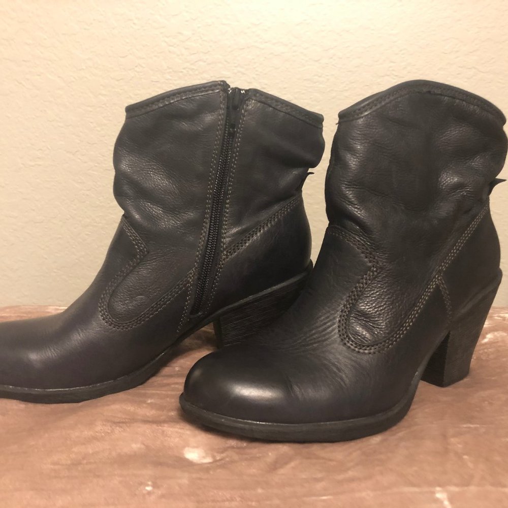Ankle booties